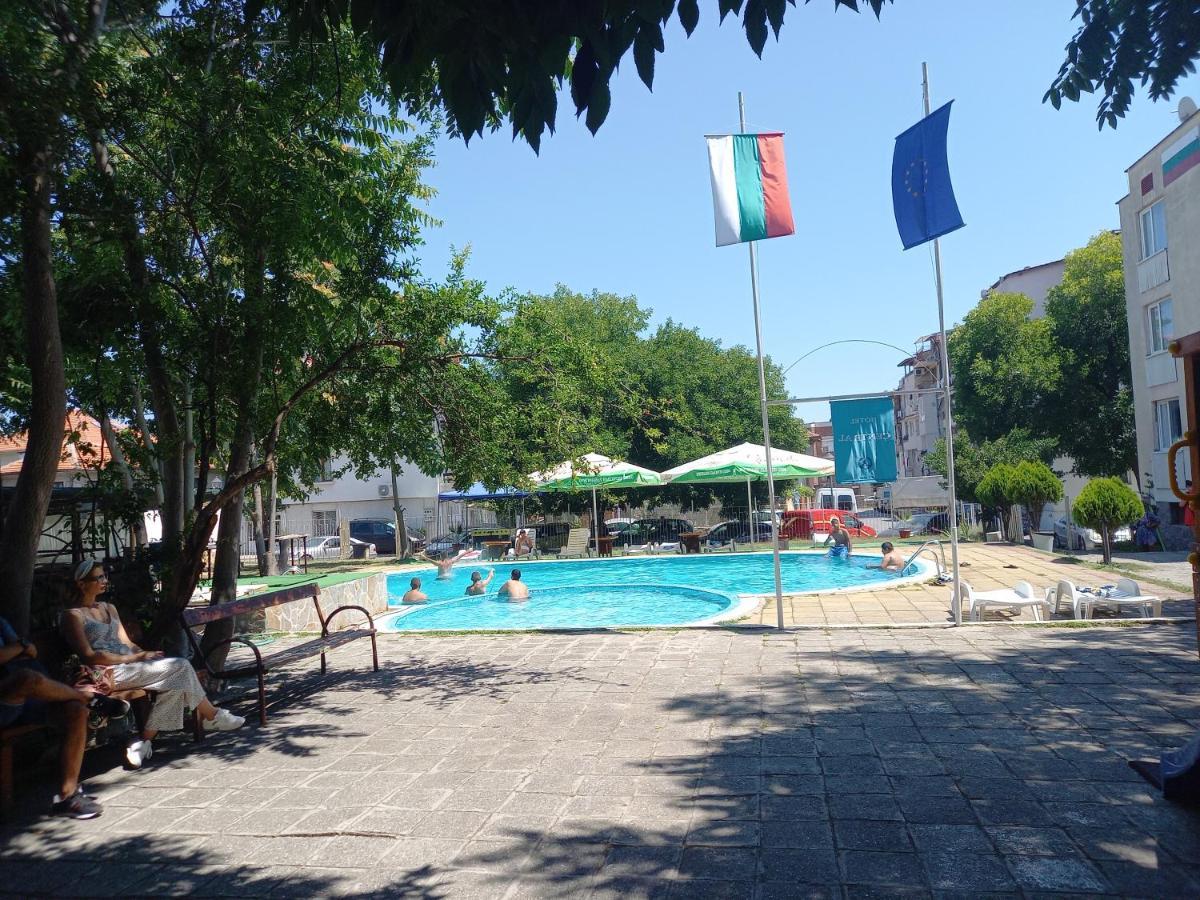 Central Hotel Szozopol Kültér fotó
